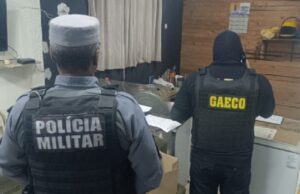 07:06 –
Operação cumpre 73 mandados contra organização criminosa ligada ao CV que comandava 'jogo do bicho'