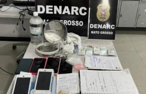 09:56 –
Casal é preso por vender cocaína batizada com medicamentos no centro de Cuiabá