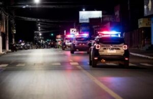 15:34 –
Homem armado com facão ameaça matar esposa e mantém familiares sob cárcere em cidade de MT