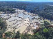 16:43 –
Ibama queima 18 escavadeiras e outros maquinários utilizados em garimpo ilegal na TI Sararé