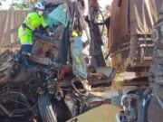 18:24 –
Acidente com seis veículos interdita BR-364 e deixa uma pessoa morta; veja vídeo