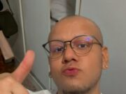 07:54 –
Jornalista corre contra o tempo para tratar câncer raro e espera paz em Israel para iniciar procedimento; veja como ajudar