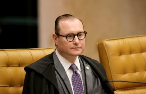 5 x 1: Zanin vota no STF para responsabilizar redes sociais por posts