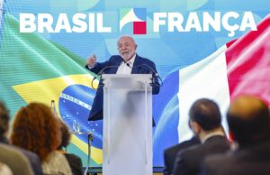 França se compromete a vai investir R$ 100 bi no Brasil até 2030, diz Lula