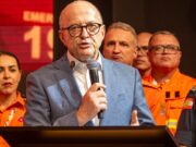 Pivetta sanciona lei para “reparar danos” causados a servidores