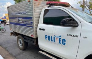 Corpo é encontrado enrolado em lona às margens de rodovia