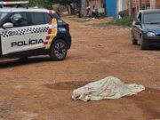Jovem de 22 anos é morto com seis tiros em bairro de Cuiabá