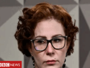 Carla Zambelli: Interpol inclui nome de deputada em lista de procurados