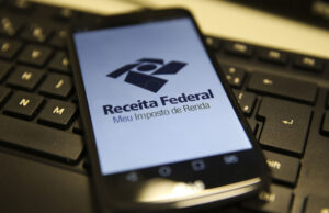 Receita começa a pagar segundo lote de IR nesta segunda
