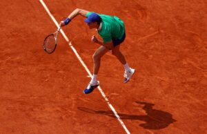 TEMPO REALFinal em Garros opõe números 1 e 2 do tênis: SIGA Sinner 2 x 0 Alcaraz