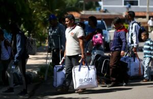 Brasil é o segundo país com mais imigrantes notificados a sair de Portugal; veja ordem | Mundo
