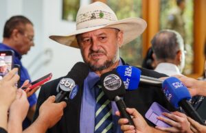 Cattani: “Deputados estão apodrecendo na cadeia por dar opinião”