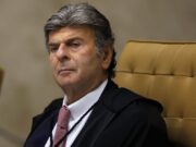 Fux vota contra tornozeleira, fica isolado, e medida é confirmada