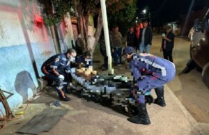 09:05 –
Esfaqueado no tórax, homem acusa mulher antes de ser socorrido em VG