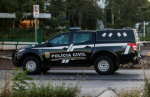 14:20 –
Polícia prende homem suspeito de estuprar enteada de 8 anos e furtar comércios