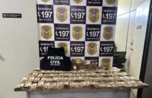 17:10 –
Operação integrada apreende dinheiro boliviano equivalente a R$ 64 mil em comércio no centro de Cuiabá