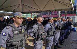 16:00 –
PM reforça policiamento no centro de Cuiabá durante operação Liquida Centro