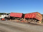 15:27 –
Motorista tem corpo dilacerado em batida entre caminhões na MT-338
