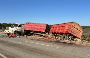 15:27 –
Motorista tem corpo dilacerado em batida entre caminhões na MT-338