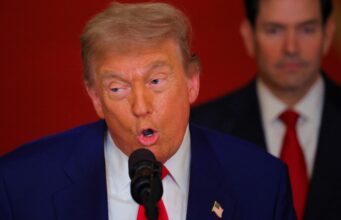 Trump anuncia novas tarifas de 25% a 40% em cartas para chefes de Estado