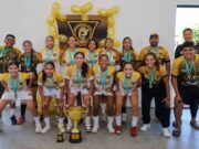 Prefeita entrega certificado para delegação campeã sub-15