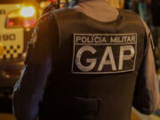 PM apreende 30 quilos de maconha e prende dois faccionados