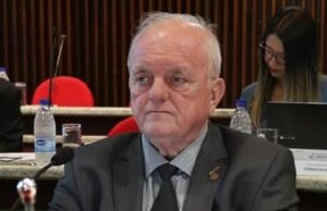 Professor Carlos Eilert assume Câmara de Registro no Confef