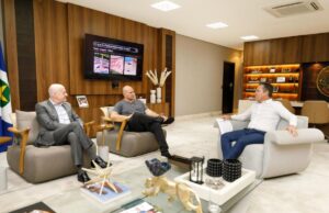 Governador, vice e prefeito articulam novas obras para Cuiabá