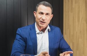 Comissão aprova projeto de Coronel que criminaliza romper tornozeleira