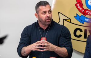 Delegado: vítima estava seminua e com marcas de esganadura