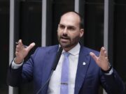 Eduardo Bolsonaro diz que STF bloqueou contas de sua mulher