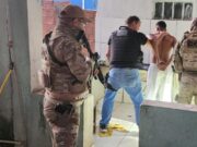 Suspeito de agredir ex e matar pai e concunhado dela é preso