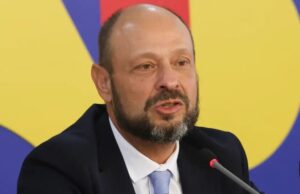 Ministro da Previdência tira poderes do presidente do INSS