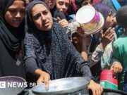 Fome extrema em Gaza: Israel diz que vai abrir corredores humanitários e permitir ajuda lançada por aviões