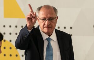Alckmin diz que Brasil irá explicar alvos de investigação: 'Pix é um sucesso'