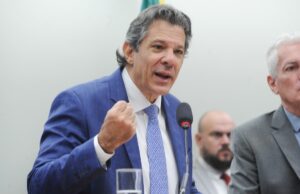 Haddad defende corte de R$ 15 bi em gastos tributários e aumento do IOF para fechar as contas | Brasil