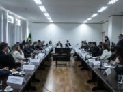 Governo Lula vê chance remota de adiamento de tarifaço de Trump e avalia ida de delegação a Washington