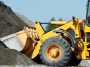 CNI corta previsão de crescimento da indústria e aponta perda de US$ 5 bi nas exportações com tarifaço dos EUA