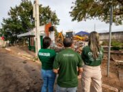 Prefeitura de Cuiabá faz demolição de obras irregulares usadas por criminosos