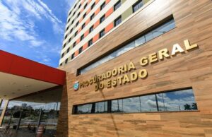 Governo publica edital de concurso com salário de R$ 37,7 mil