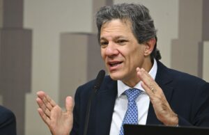 Haddad: 20 milhões de brasileiros não deveriam estar pagando IR