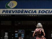 salário mínimo deve subir para R$ 1.631 no próximo ano, prevê governo