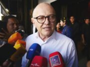 Pivetta minimiza 3ª posição e diz que eleição “está muito longe”