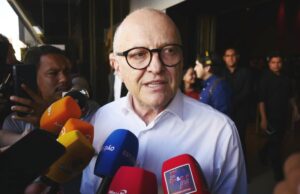 Pivetta minimiza 3ª posição e diz que eleição “está muito longe”