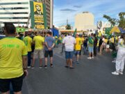 Centenas se reúnem em ato contra Moraes e Lula em Cuiabá; veja