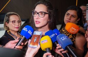 Janaina quer Senado, mas não descarta Governo: “Possibilidade”