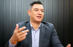 O cenário está aberto; os eleitores aguardam as movimentações