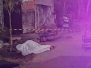 Homem é morto a tiros ao chegar em casa em Nobres