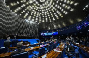 Senado aprova projeto sobre 'adultização'; texto vai à sanção de Lula