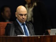 Moraes pede e Zanin marca sessões extras para julgamento de Bolsonaro